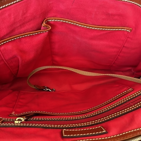 Vintage Dooney and Bourke Cranberry Plaid Leather Zip Zip Domed Satchel Handbag - Picture 10 of 12